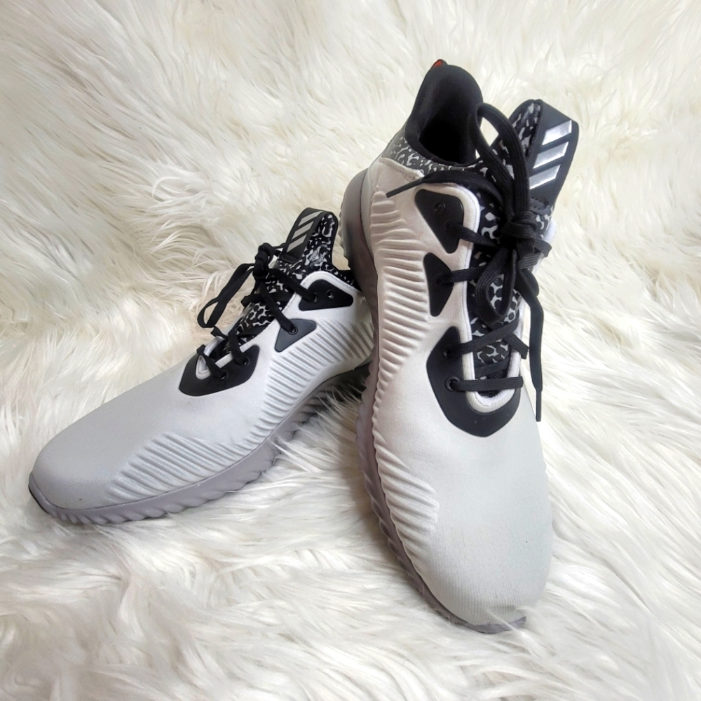 Adidas alphabounce